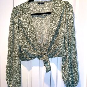 SHEIN Medium green long sleeve crop top tie